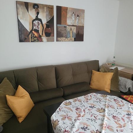 I24Rooms - Gaestezimmer Mit Eigenem Garten レガル エクステリア 写真